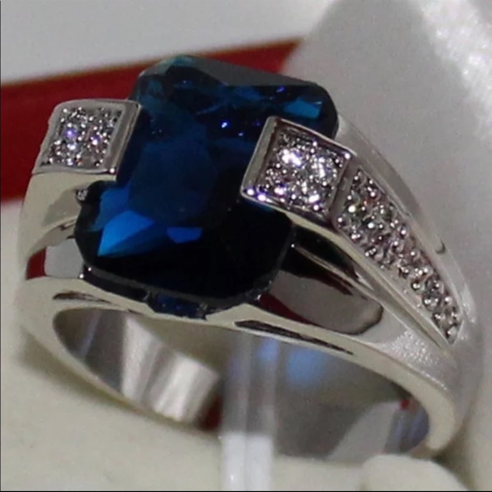 New Women’s Royal Blue Sapphire 925 Silver Ring - Picture 2 of 3